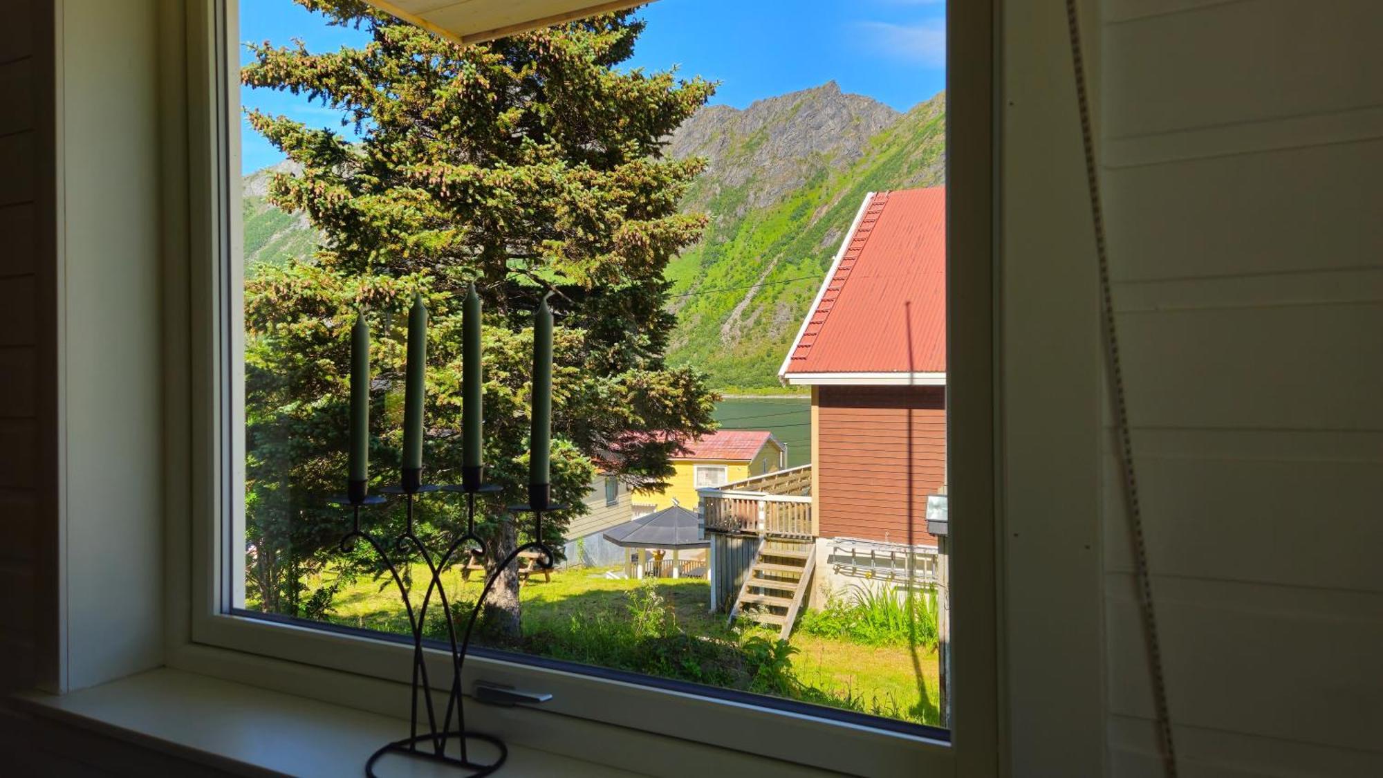 The Northern House Gryllefjord Esterno foto